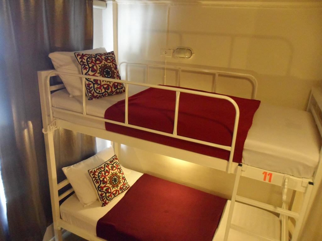 Need Sleep Hostel بانكوك المظهر الخارجي الصورة